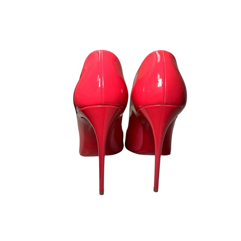 Louboutin Pigalle 100 BonBon Patent Heels<br />
<br />
Size 40<br />
<br />
In excellent condition. Like new.<br />
<br />
Comes with original dust bag and box.