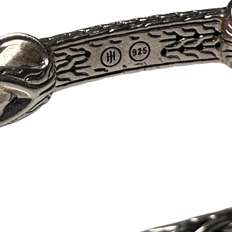 John Hardy Asli ID Diamond Bracelet

Composition: .925 Sterling Silver . Pave-set with round
brilliant cut diamonds,