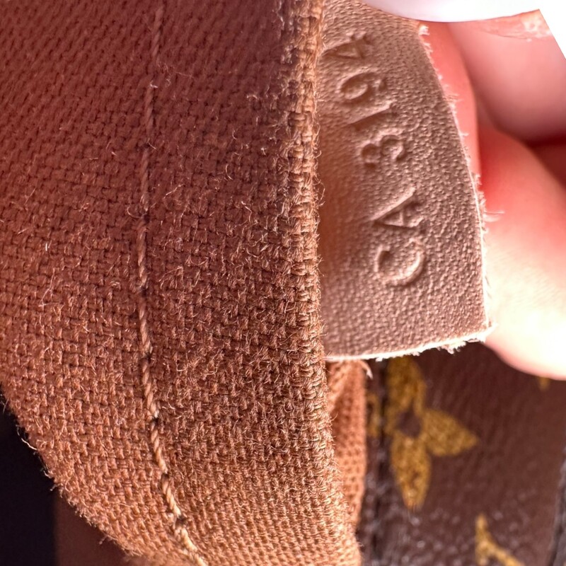 Louis Vuitton Sully Monogram Hobo Shoulder Bag<br />
<br />
Date Code: CA3194<br />
<br />
Dimensions: 14 L x 13 H inches<br />
<br />
In excellent condition. Some minor marks on the strap.<br />
<br />
Comes with the original box. No dust bag.
