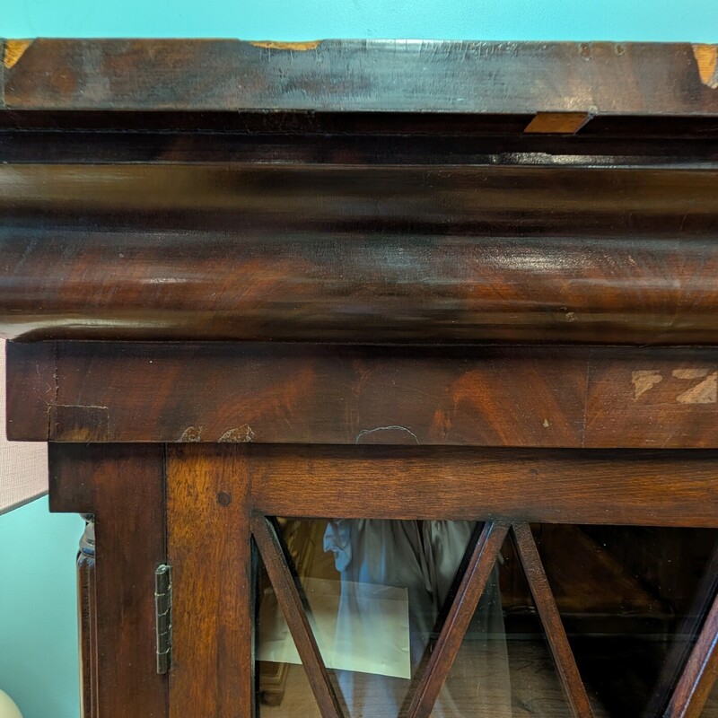 Chippendale Style Mahogany China Cabinet,<br />
Antique, Clawfeet<br />
37.5 x 14d x 71h