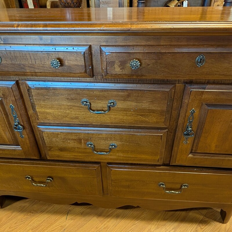 Kincaid Dresser, Medium Stain, 10 Drawer
60w x 20d x 43h