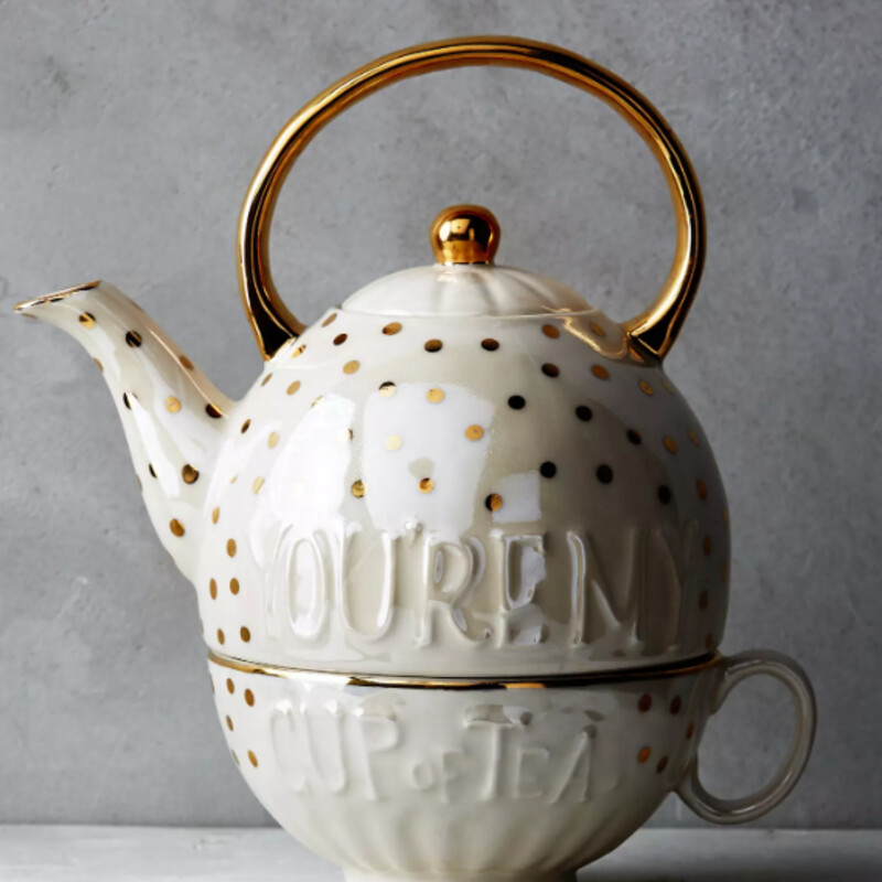Anthropologie Sweet Sentiment Teapot
White Gold
Size: 7x8H