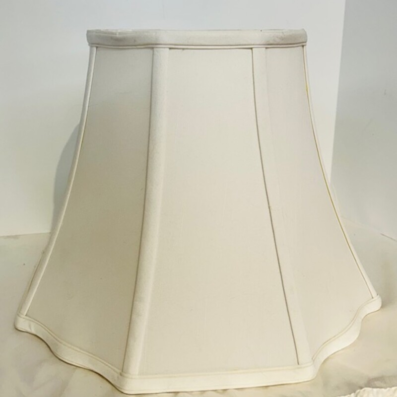 Royal Designs Silk Flare