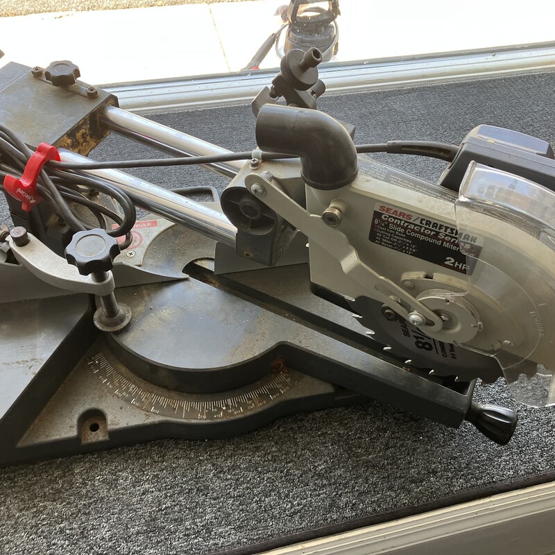 Sliding Comp Miter Saw