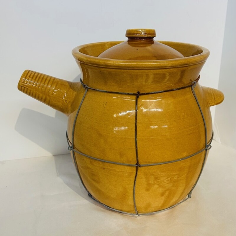 Pottery Soup Tureen Pot