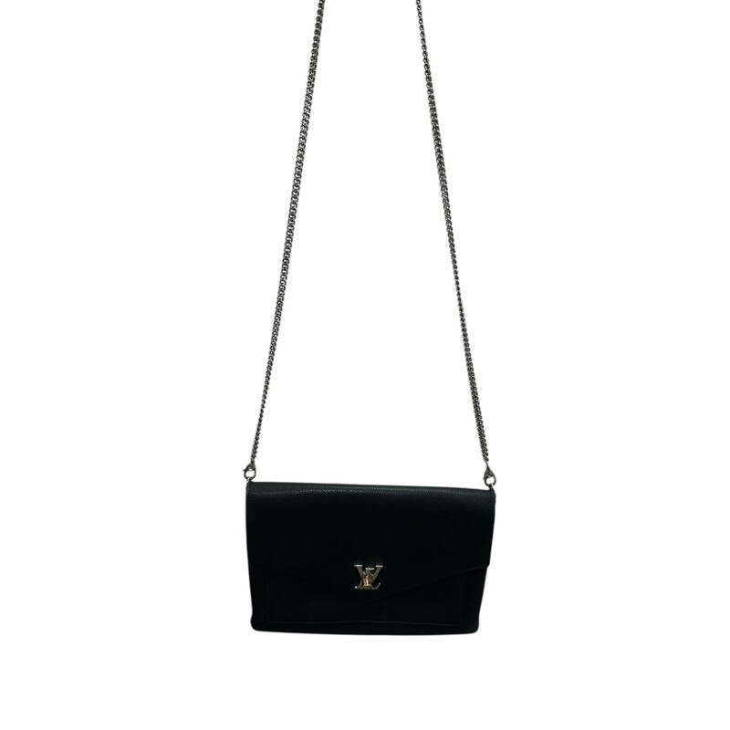 Louis Vuitton Lockme Taurillion Leather Crossbody<br />
<br />
Date Code: TA 1109<br />
<br />
In very good condition. Some slight tarnishing  and marks on the hardware.<br />
<br />
Comes with original dust bag. No box.