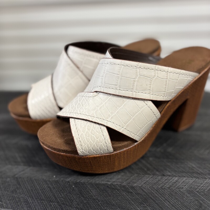 Cream Snakeskin Heels, Size: 6