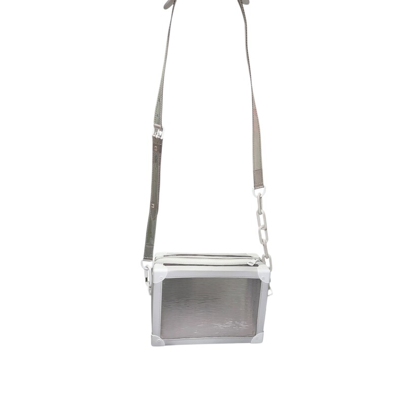 Louis Vuitton Soft Trunk Bag Limited Edition Epi Plage PV<br />
<br />
Date Code: Chipped<br />
<br />
Dimensions:<br />
Base length: 9.75 in<br />
Height: 6.75 in<br />
Width: 3.75 in<br />
Drop: 22.50 in<br />
<br />
In very good condition. Light wear by the zipper.<br />
<br />
Comes with the original dust bag. No box.