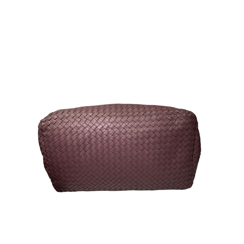 Bottega Veneta Cesta Large Tote Violet<br />
<br />
Code: B06626596R<br />
<br />
Dimensions:<br />
Base length: 15.00 in<br />
Longest length : 22.00 in<br />
Height: 12.00 in<br />
Width: 9.00 in<br />
Drop: 8.50 in<br />
<br />
In very good condition. Light corner wear.<br />
<br />
Comes with the original dust bag. No box.