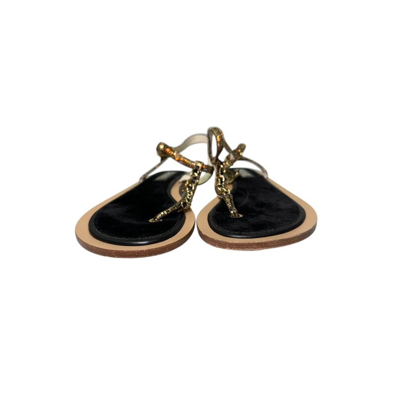 Chanel Fantasy Chain Sandals<br />
<br />
Size 39.5<br />
<br />
Code: G33534<br />
<br />
In very good condition. Light scuffs to the bottom sole.<br />
<br />
Does not come with the original dust bag or box.