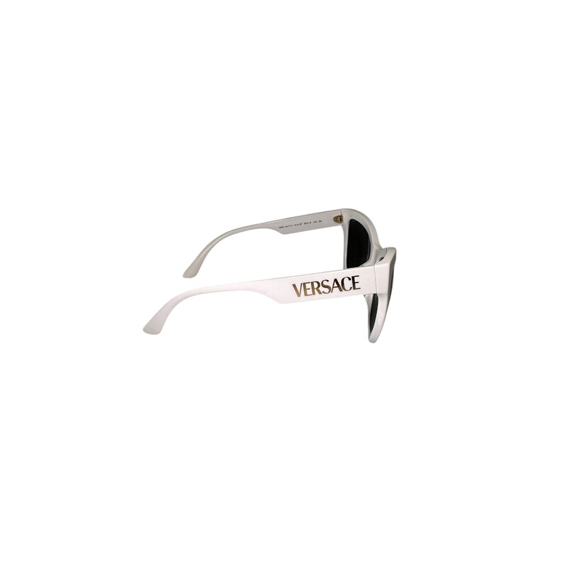 Versace White Cat Eye logo Sunglasses<br />
<br />
Style Number: 4417- U<br />
<br />
In very good condition. Faint scratching on the lenses.<br />
<br />
Come with original box and case.