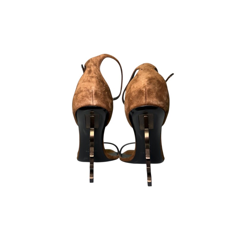 Ysl Opyum Suede Brown<br />
<br />
Size: 37<br />
<br />
In very good condition. Light marks on the shoes.<br />
<br />
Comes with the original box.
