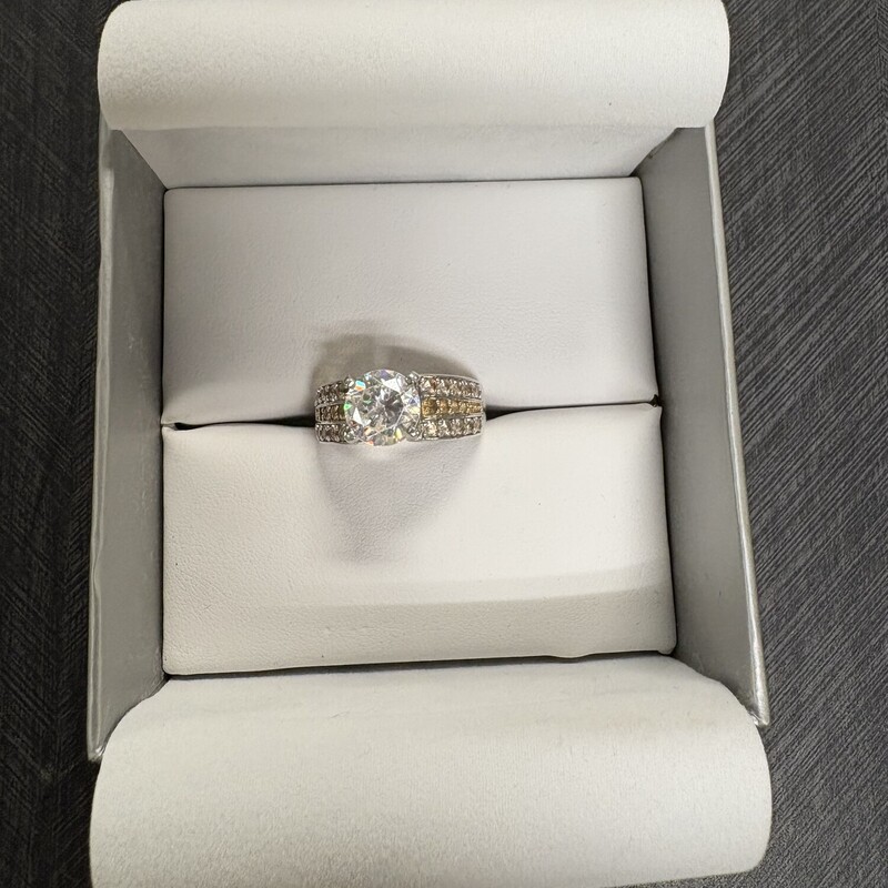 Cubic Ring, Size: 9