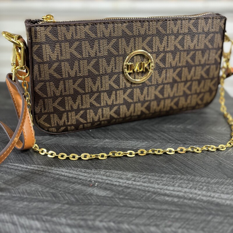 Brown Designer Purse
Size 10x5.5 In