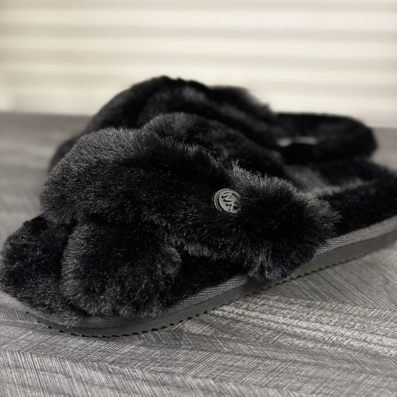 Black Fuzzy MK Slippers, Size: 8
** SUPER SOFT - GREAT SHAPE **