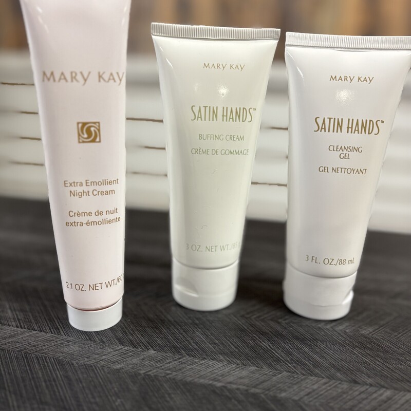 Mary Kay Satin Hands Set