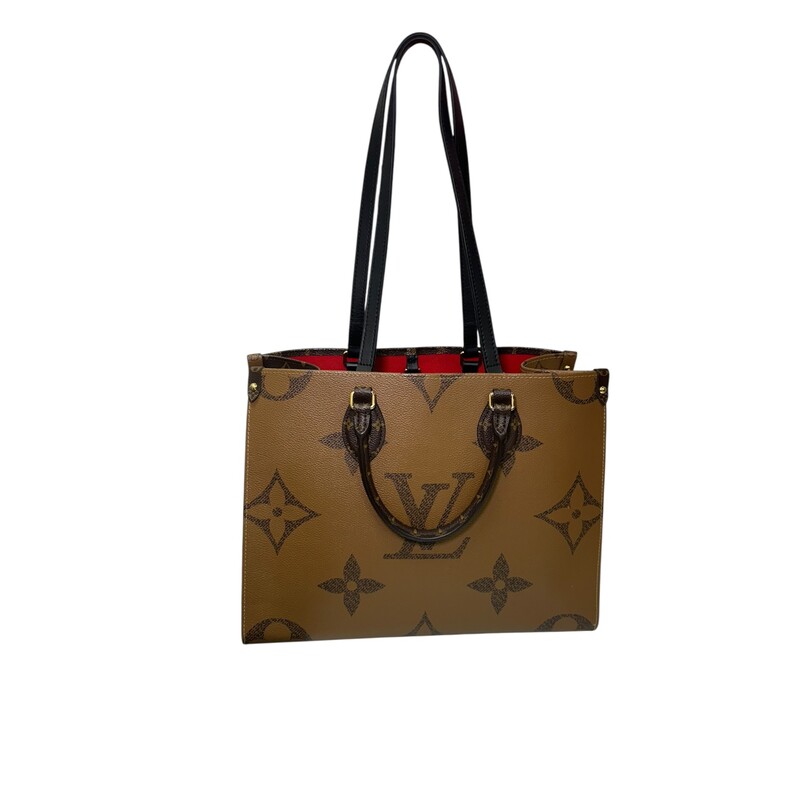 Louis Vuitton OntheGo MM Monogram<br />
<br />
Code: Chipped<br />
<br />
Dimensions:<br />
13.8 x 10.6 x 5.5 inches<br />
(Length x Height x Width)<br />
<br />
In very good condition. Light wear to the interior and creasing on sides.<br />
<br />
Comes with the original dust bag. No box.