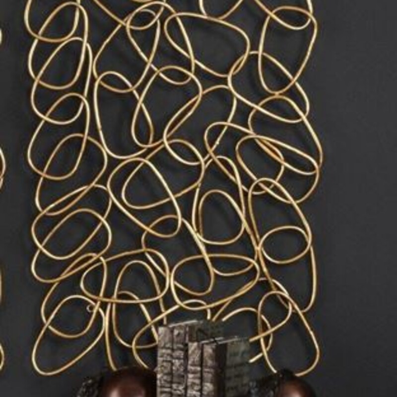 Uttermost In The Loop Metal Wall Art
Gold Size: 19 x 37H
Retails: $292 for 2
Can hang either way