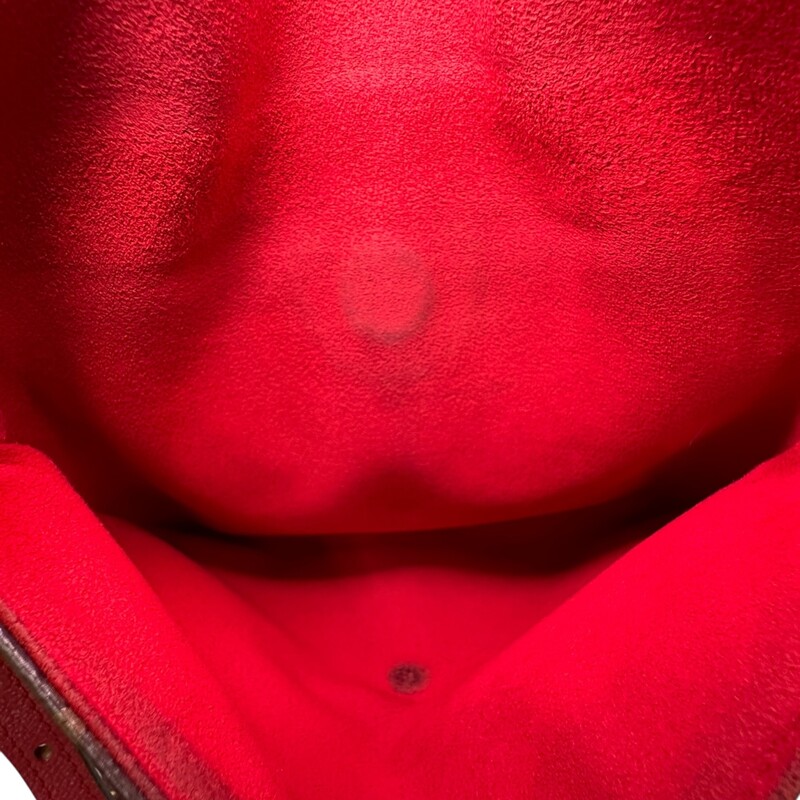 Louis Vuitton Twice Red Monogram Crossbody<br />
<br />
Date Code:FL3185<br />
<br />
Dimensions: 9 L X 6 H inches<br />
<br />
In good condition. Some wear on the leather, interior marks, and some scratching od the hardware.<br />
<br />
Does not come with original dust bag or box.