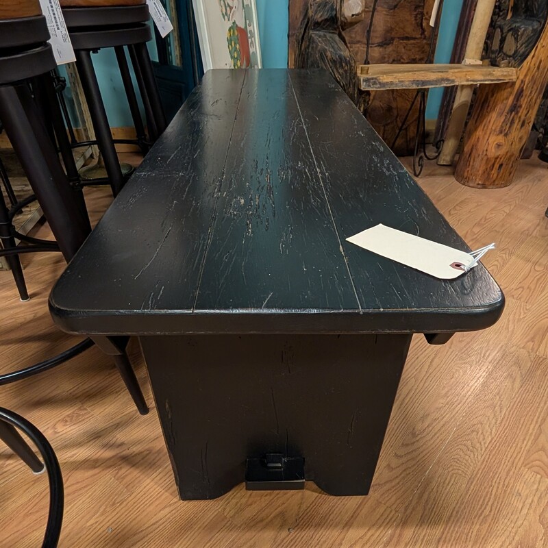 Black Entry Bench<br />
58 x 16 x 18h