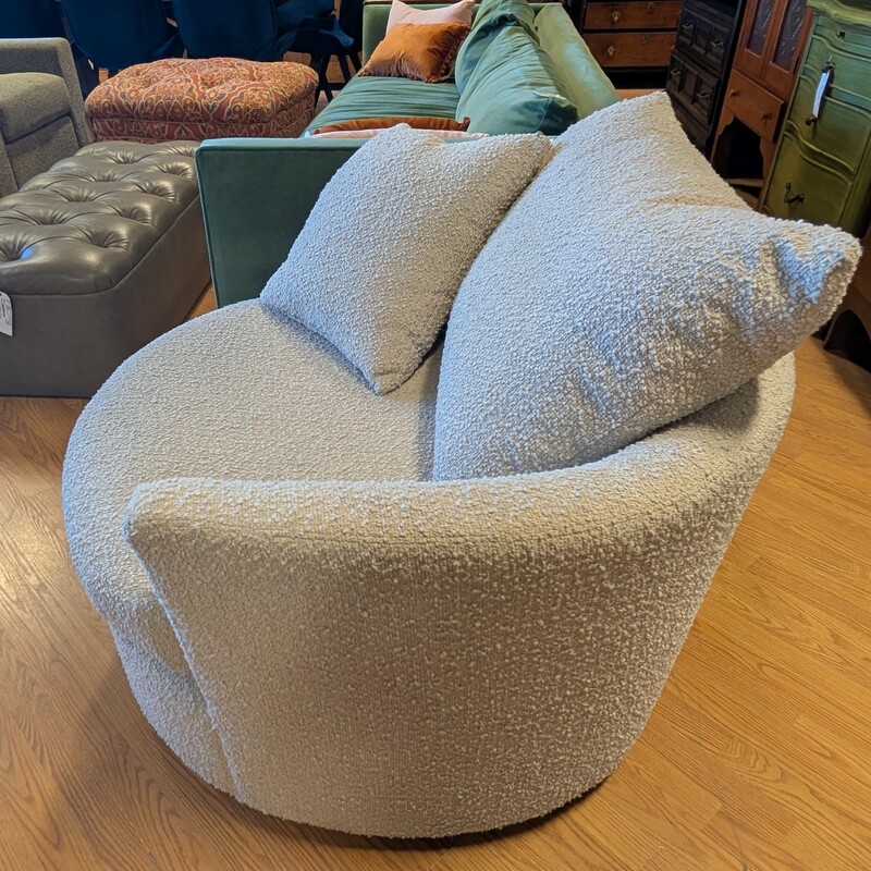 Round Swivel Chair, White<br />
44 x 44 x 25-31h