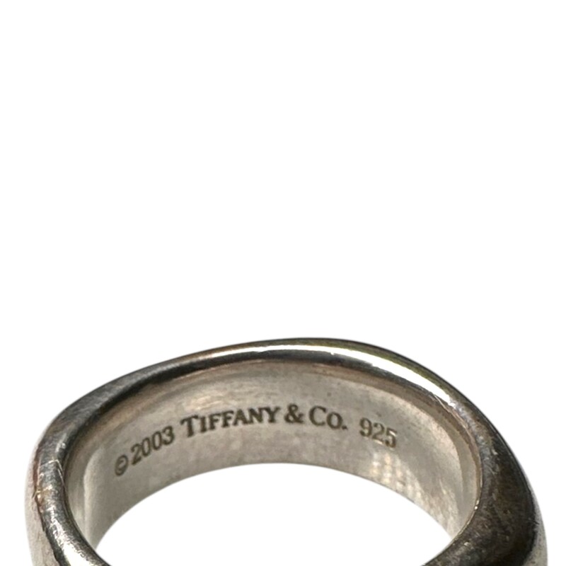 Tiffany & Co Square Cushion Silver Ring<br />
<br />
Size 8.5<br />
<br />
Sterling Silver<br />
<br />
In good condition. Some scratching on the hardware.<br />
<br />
Does not come with original dust bag or box.