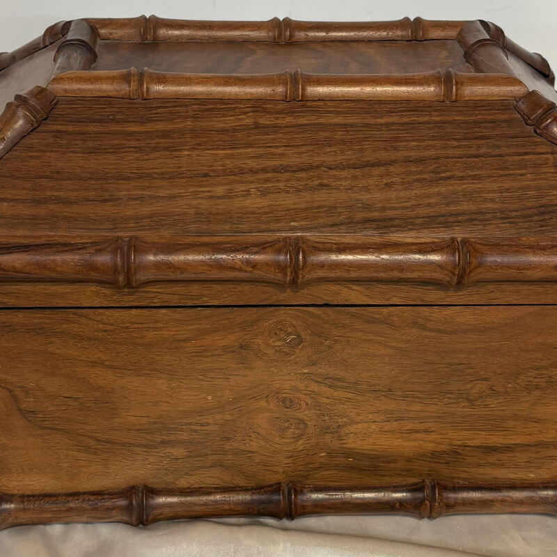 Wood Hinged Bamboo
Brown
Size: 15x10x9H