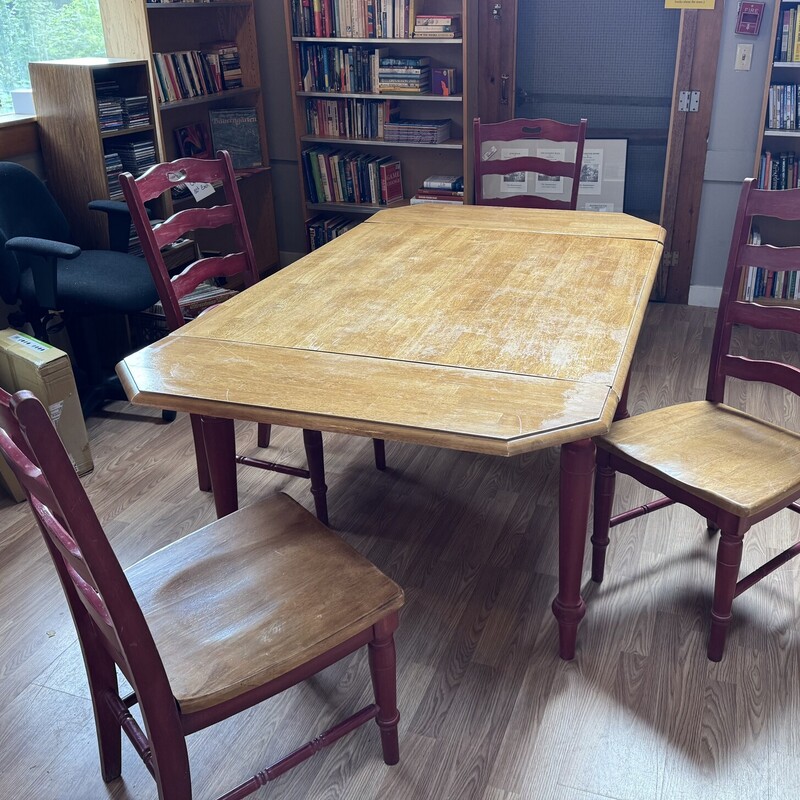 Farmhouse Table 4 Chairs
