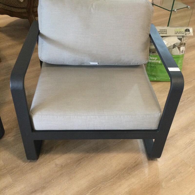 Hauser Outdoor Club Chair