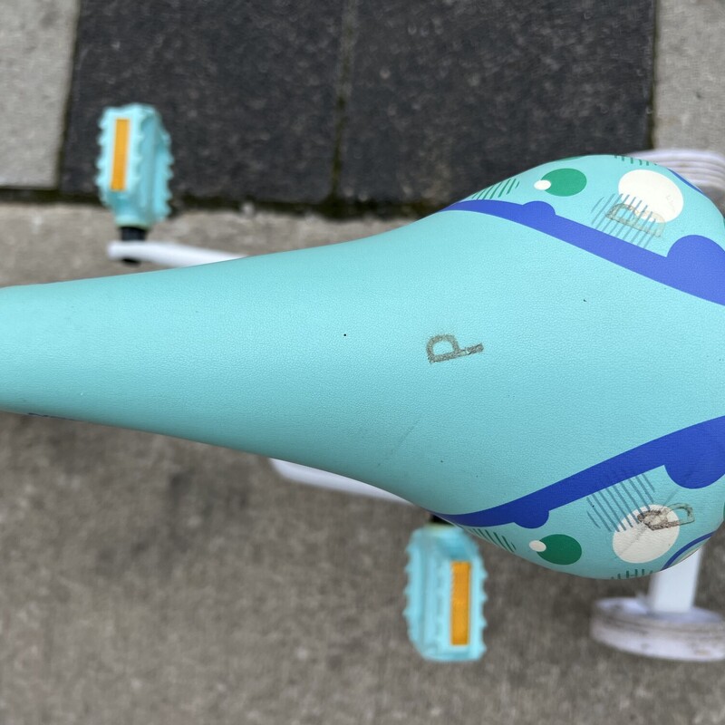 Nakamura Dream Bike Lavender/Sea Foam,<br />
Size: 16 Inch<br />
Includes Training Wheels