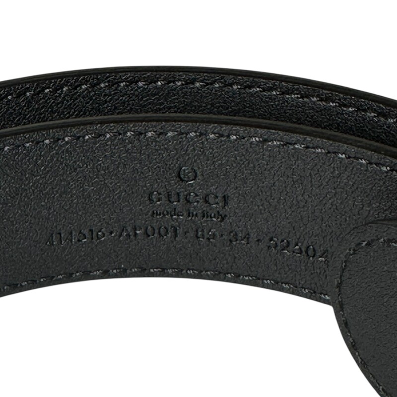 Gucci Marmont 1in Black Belt

Size: 85

In very good condition.

Comes with the original dust bag and box.