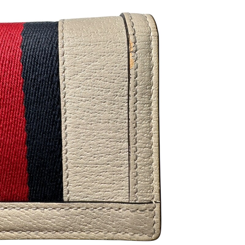 Gucci Ophidia Leather Cream Red Blue Stripe<br />
<br />
Code: 523155 496334<br />
<br />
Dimensions:<br />
4.5W x 3.5H x 1D<br />
<br />
In good condition. Light wear to the corners. Snap is not super strong.<br />
<br />
Comes with the original dust bag. No box.