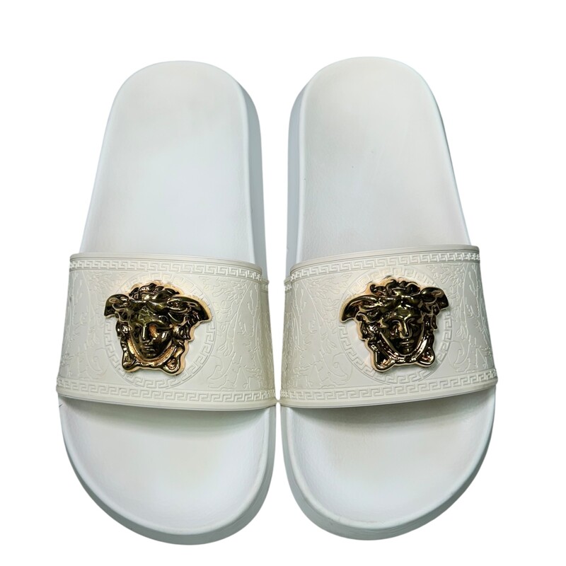 Versace Medusa Slides White<br />
<br />
Size: 41<br />
<br />
In good condition.<br />
<br />
Does not come with the original dust bag or box.