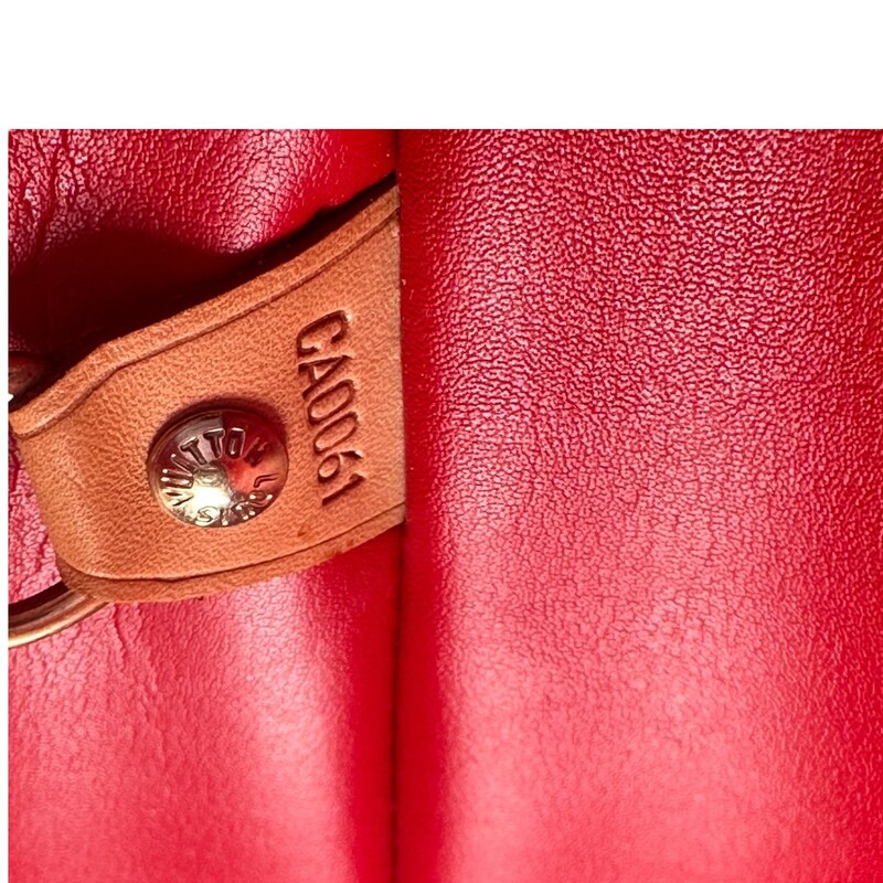 Louis Vuitton Houston Red Vernis

Date Code: CA0061

Dimensions:
Length: 12.00 in
Width: 6.00 in
Height: 10.00 in
Drop: 7.00 in

In very good condition. Light marks on the bottom of the bag. Some light scratches

Does not come with the originial dust bag or box.