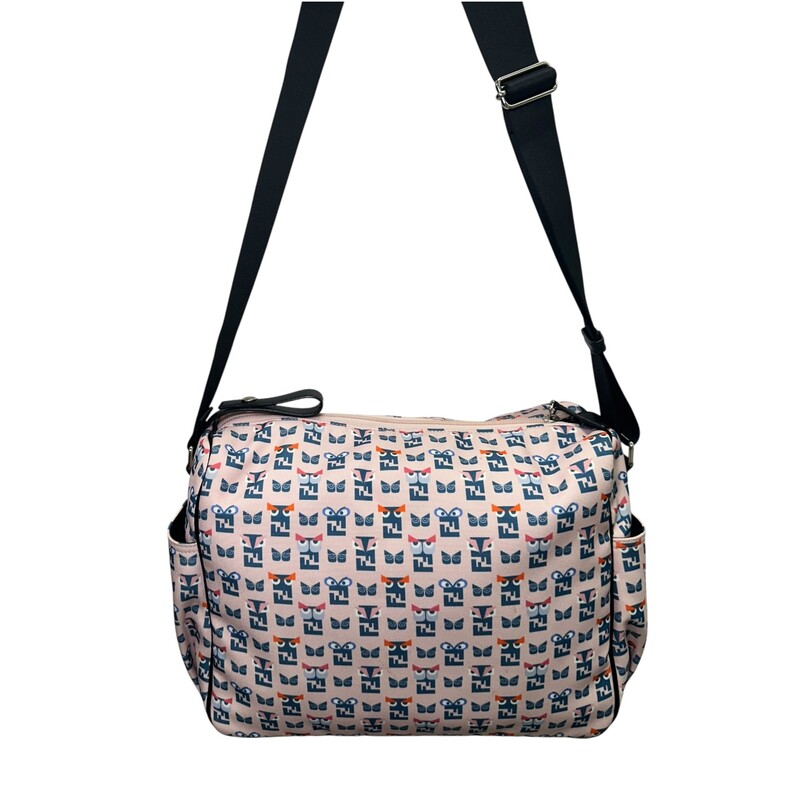 Fendi Owl Pink Diaper Bag

Style Code: 7VB006-68E

Dimensions:10 H x 12 L inches

In very good condition. Some minor marks on the canvas.

Comes with original dust bag. No box.
