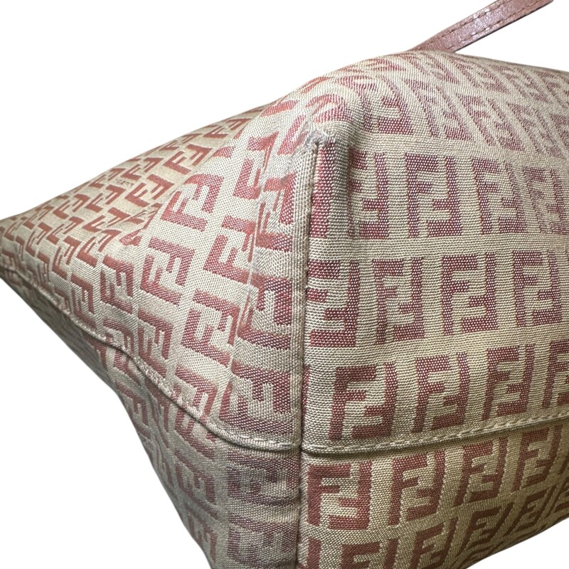 Fendi Zucca Tote Logo Canvas Tote<br />
<br />
Serial Code : 2372.8BH104JQ4-039<br />
<br />
Dimensions: 13 L X 12 H inches<br />
<br />
In very good condition. Some corner wear and interior marks.<br />
<br />
Does not come with original dust bag or box.