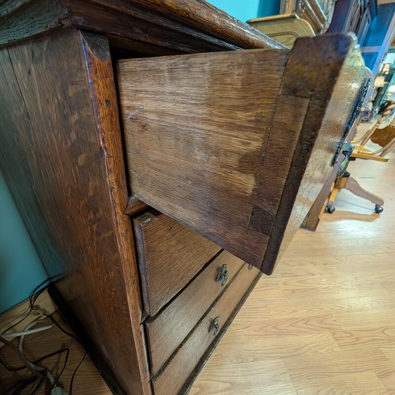William&Mary ChestDrawers, 1800s, 5 Drawers<br />
36 x 22.5 x 34h