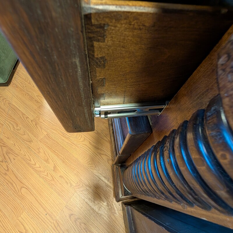 Hide Front Side Table, Custom, 3 Drawer<br />
40w x 22d x 35h