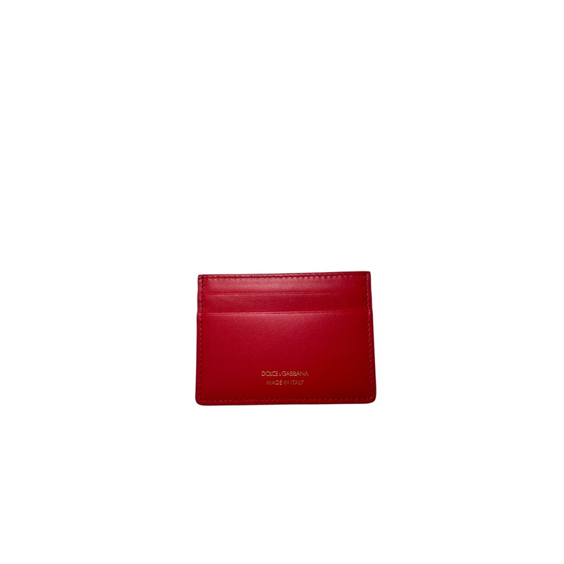 Dolce & Gabbana Shiny Calfskin Chain Crossbody with card holder<br />
<br />
Dimensions:<br />
H10.5cm x W18.5cm x D5cm approx.<br />
<br />
In very good condition. Minor hadware scratches.<br />
<br />
Does not come with original dust bag or box.