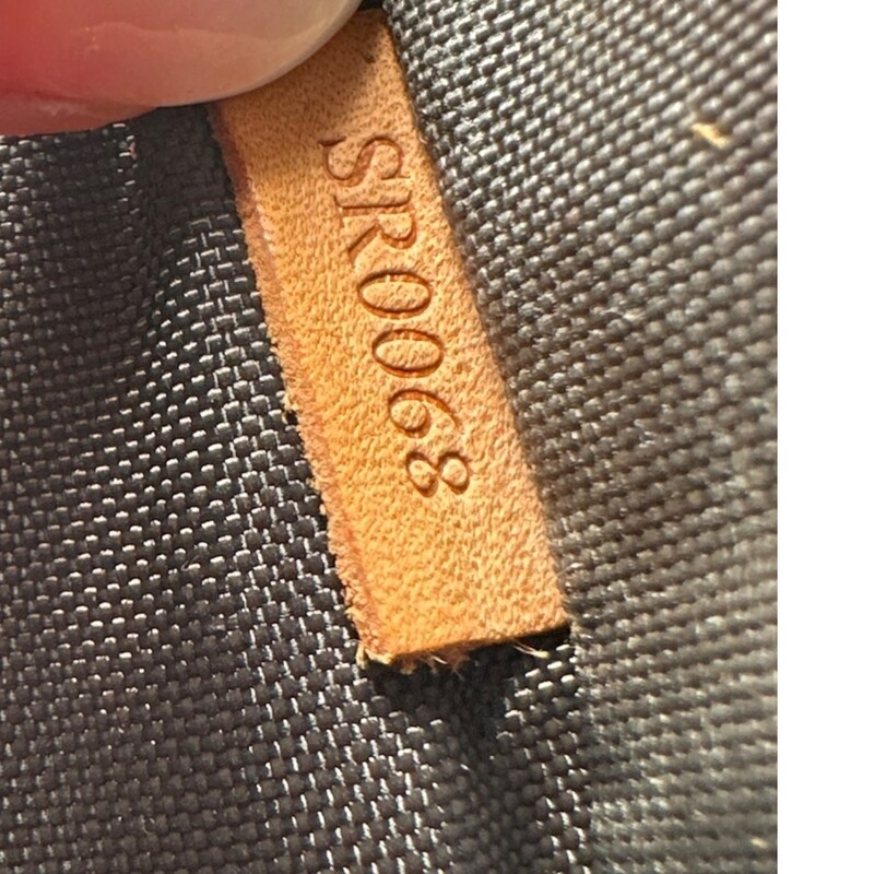 Louis Vuitton Monogram Pegase 50 Rolling Suitcase<br />
<br />
2 Wheels<br />
<br />
Date Code:SR0068<br />
<br />
Dimensions: 21 L x14 H inches<br />
<br />
In very good condition. Moderate scuffs on  leather trims and handles.<br />
<br />
Does not come with original dust bag or box.<br />
<br />
<br />
Does not come with original dust bag or box. Comes with the lock but no keys .