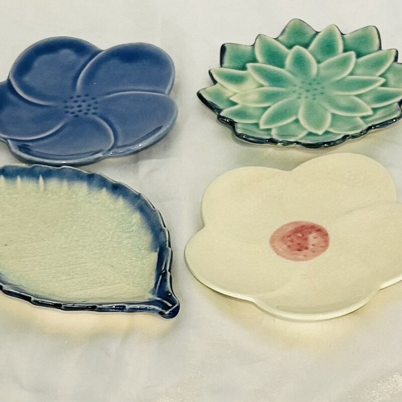 S4 Nakagama Floral Dish