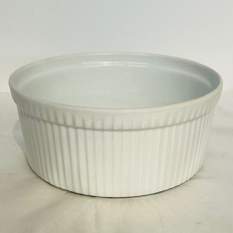 Alpico Round White Baker