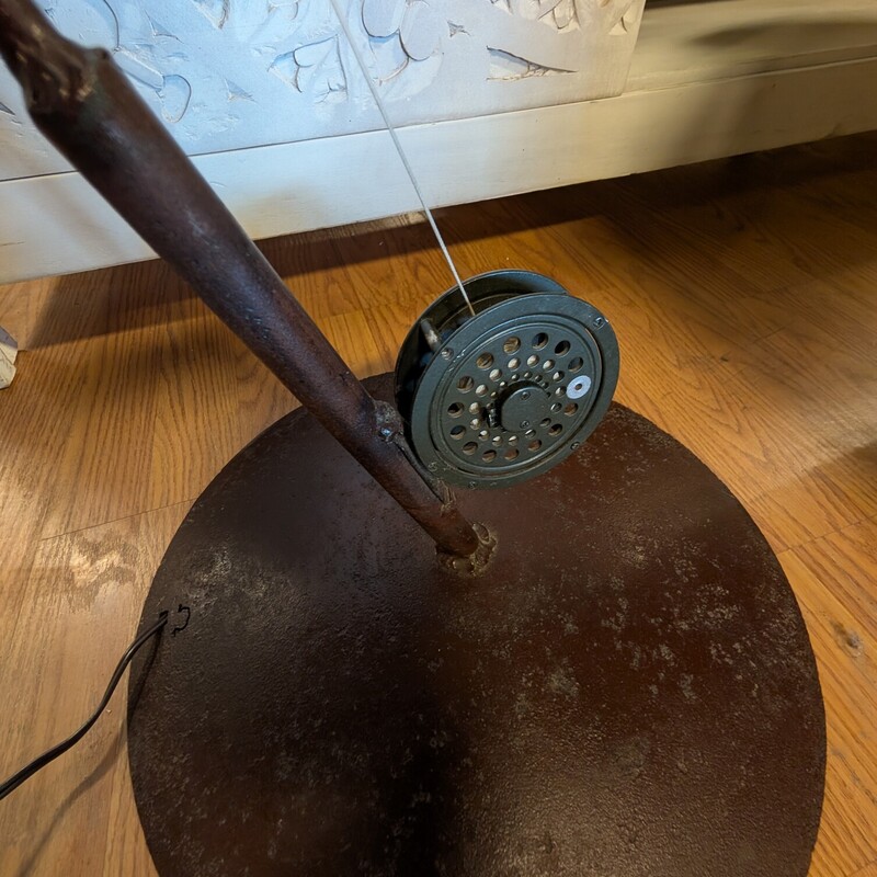 Fly Fishing Floor Lamp<br />
20w x 63h