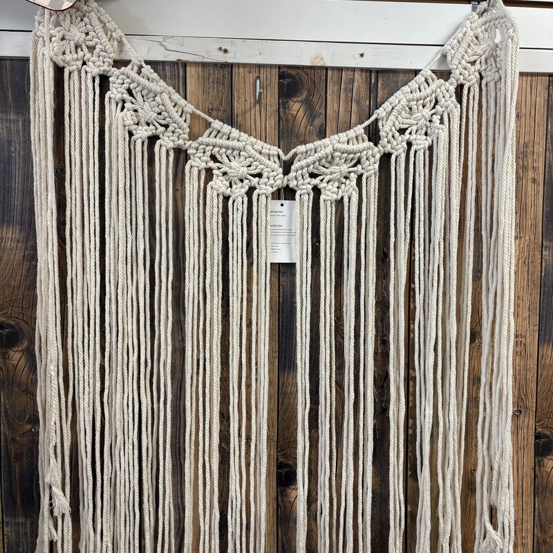 NWT Macrame Wall Hanging, Size: 26x46 In
