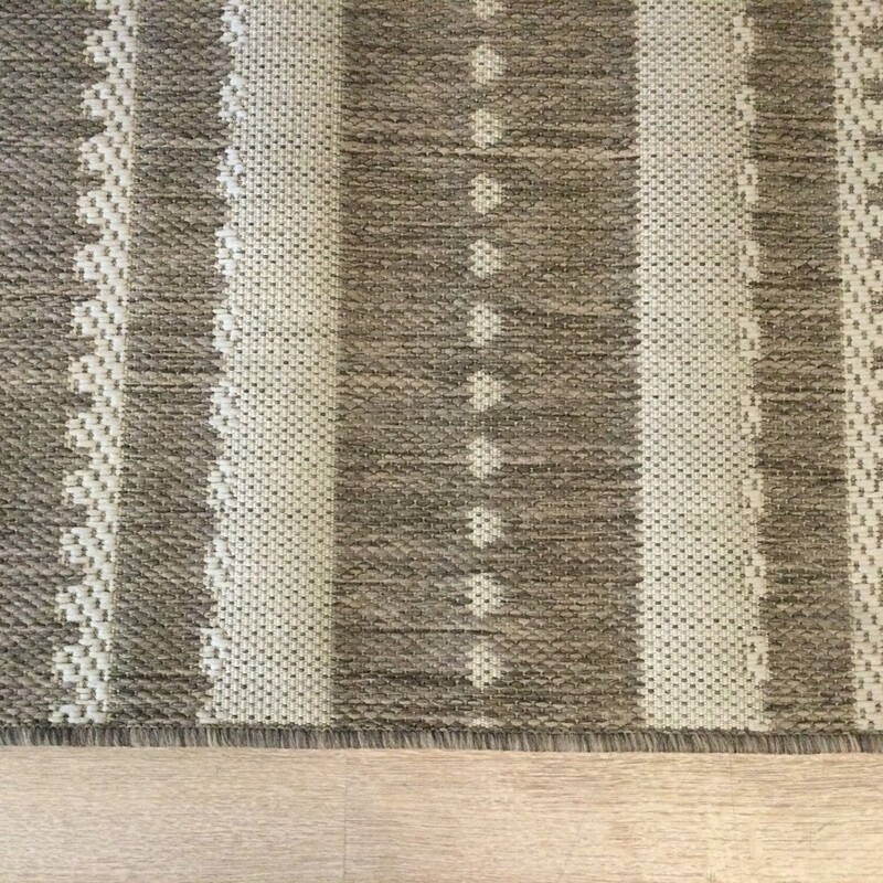 Outdoor Area Rug, Taupe/Beige, Size: 60X78