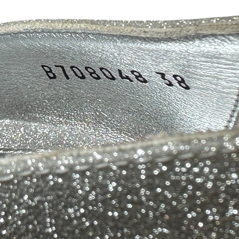 Alexander Mcqueen Punk Spike Silver Glitter Heels<br />
<br />
Size 38<br />
<br />
Code: B70848<br />
<br />
Good Condition<br />
<br />
Does not come with the original dust bag or box