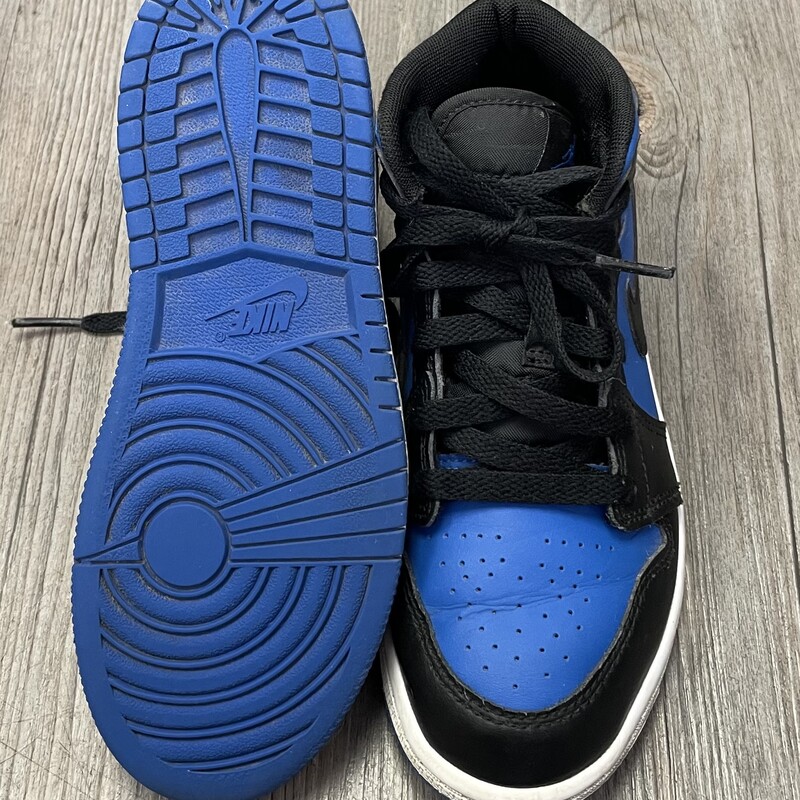 Air Jordan Shoes, Blue, Size: 1.5Y