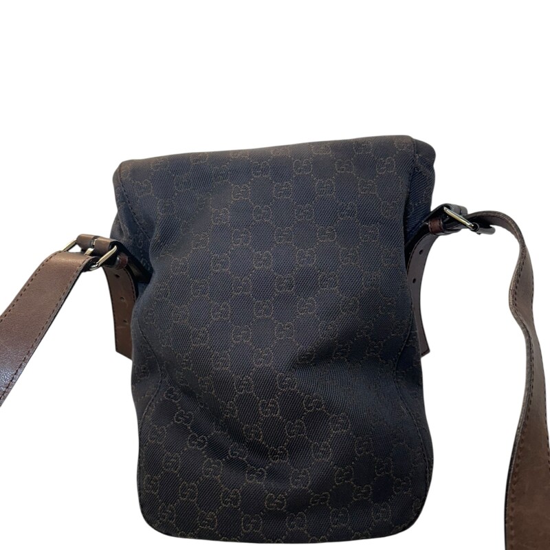 Gucci Monogram Brown Crossbody<br />
<br />
Date Code: 101654 002404<br />
<br />
Dimensions: 12 L X 10 H inches<br />
<br />
In very good condition. Some minor scratching of the hardware.<br />
<br />
Comes with original dust bag. No box.