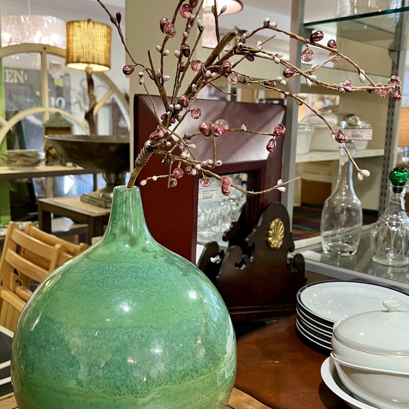 Vase Bud Ceramic,
Size: 9x12