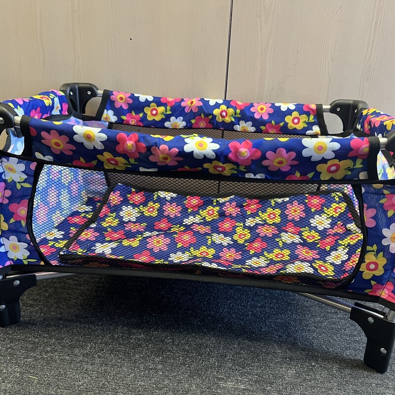 Fash N Kolor Doll Bassinet, Floral, Size: NEW